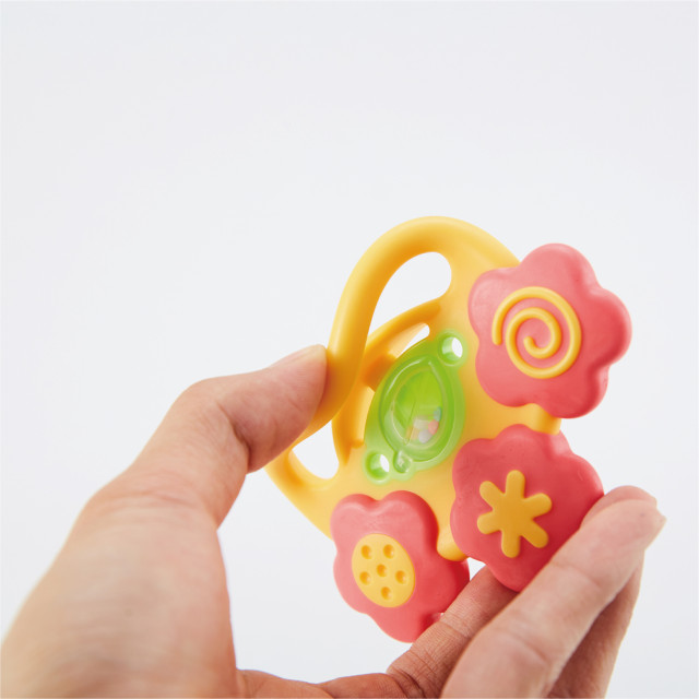 Toyroyal樂雅｜牙膠微笑搖鈴(NO.3195)